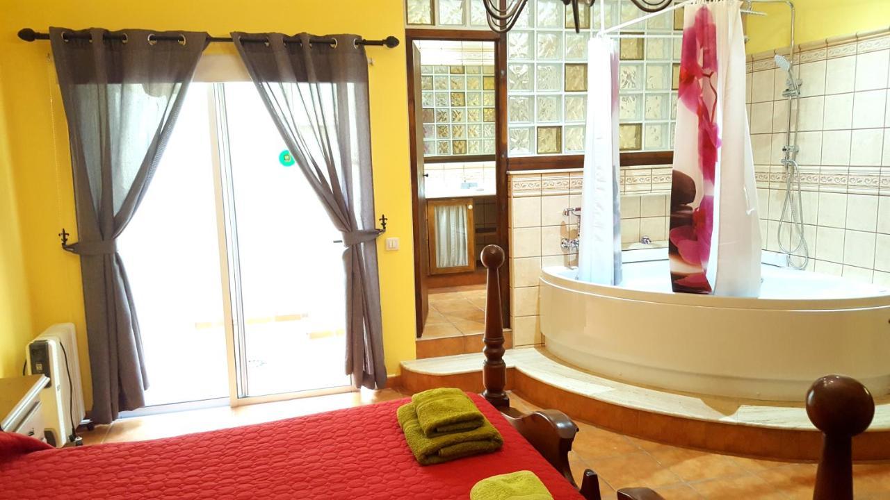 Loft Rustico Apartment คอร์ราเลโฮ ภายนอก รูปภาพ