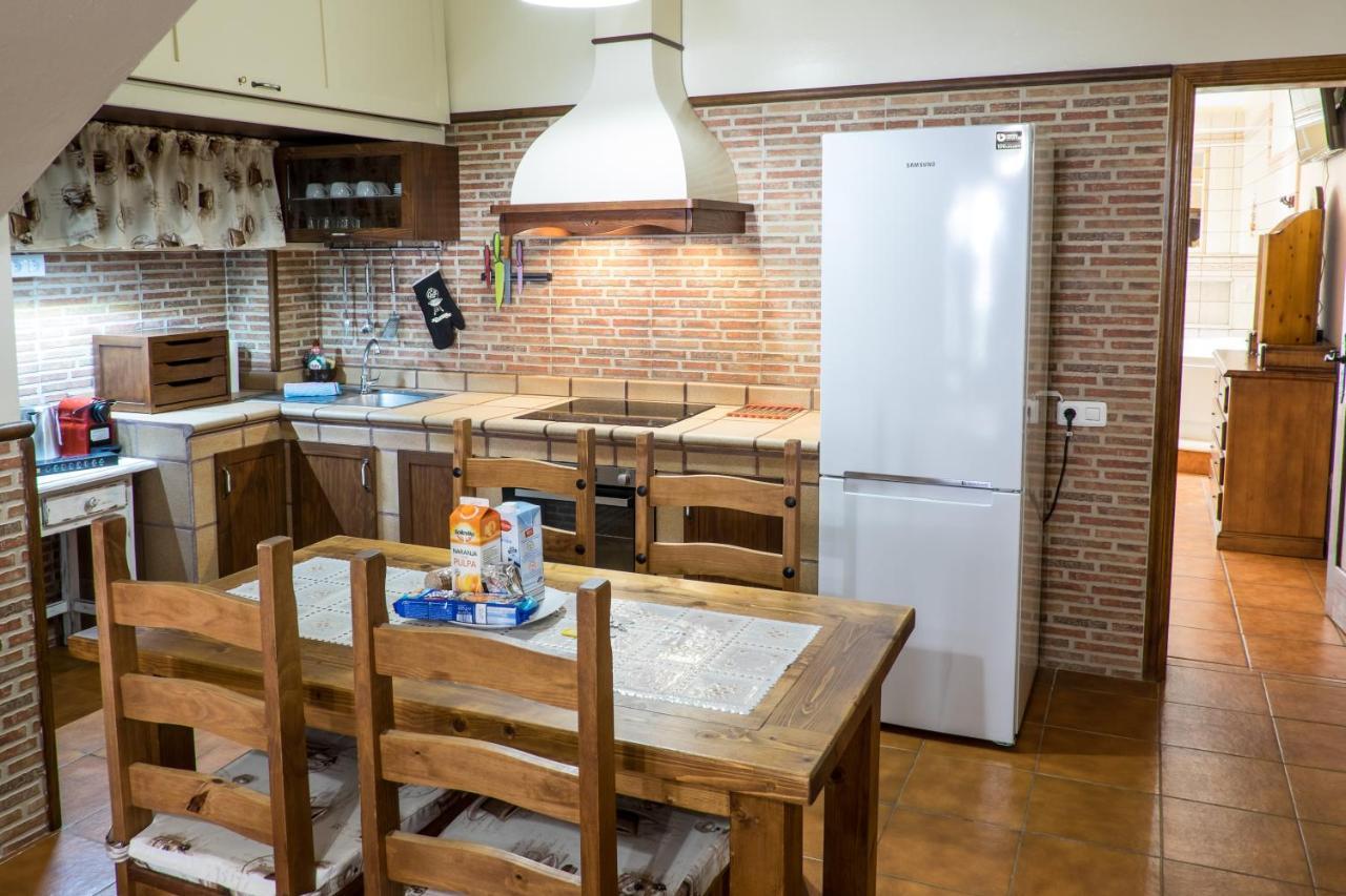 Loft Rustico Apartment คอร์ราเลโฮ ภายนอก รูปภาพ